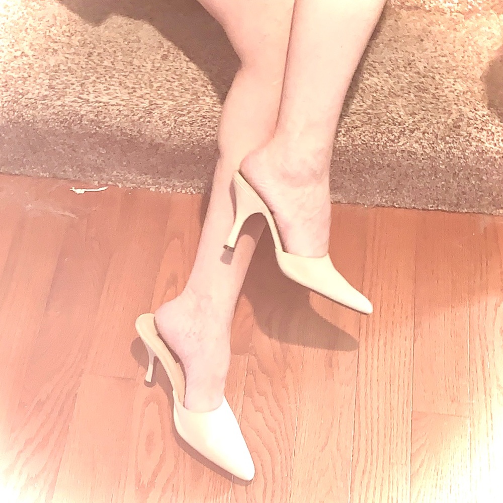 Spool-Heeled Mules - Picture 2 of 10
